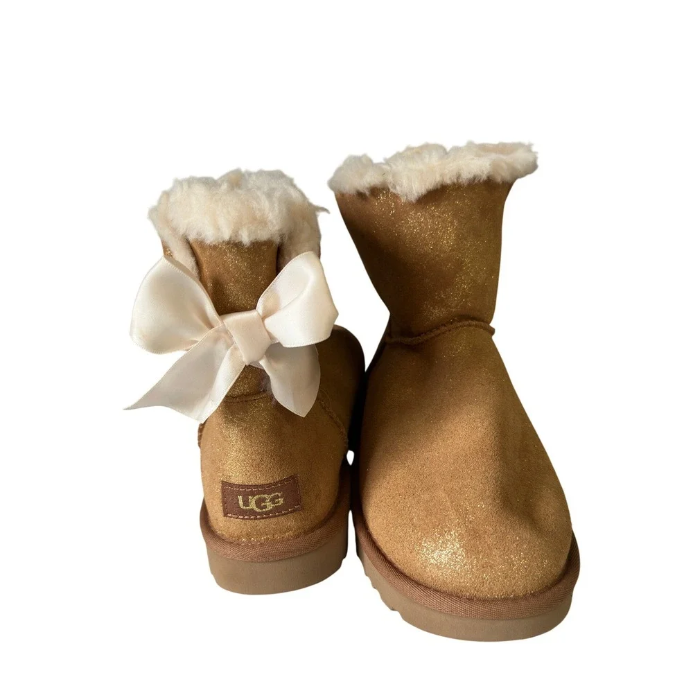 UGG Bailey Bow Chestnut Gold Glitter Boots Satin Bow Short Boot Sz 10 KC